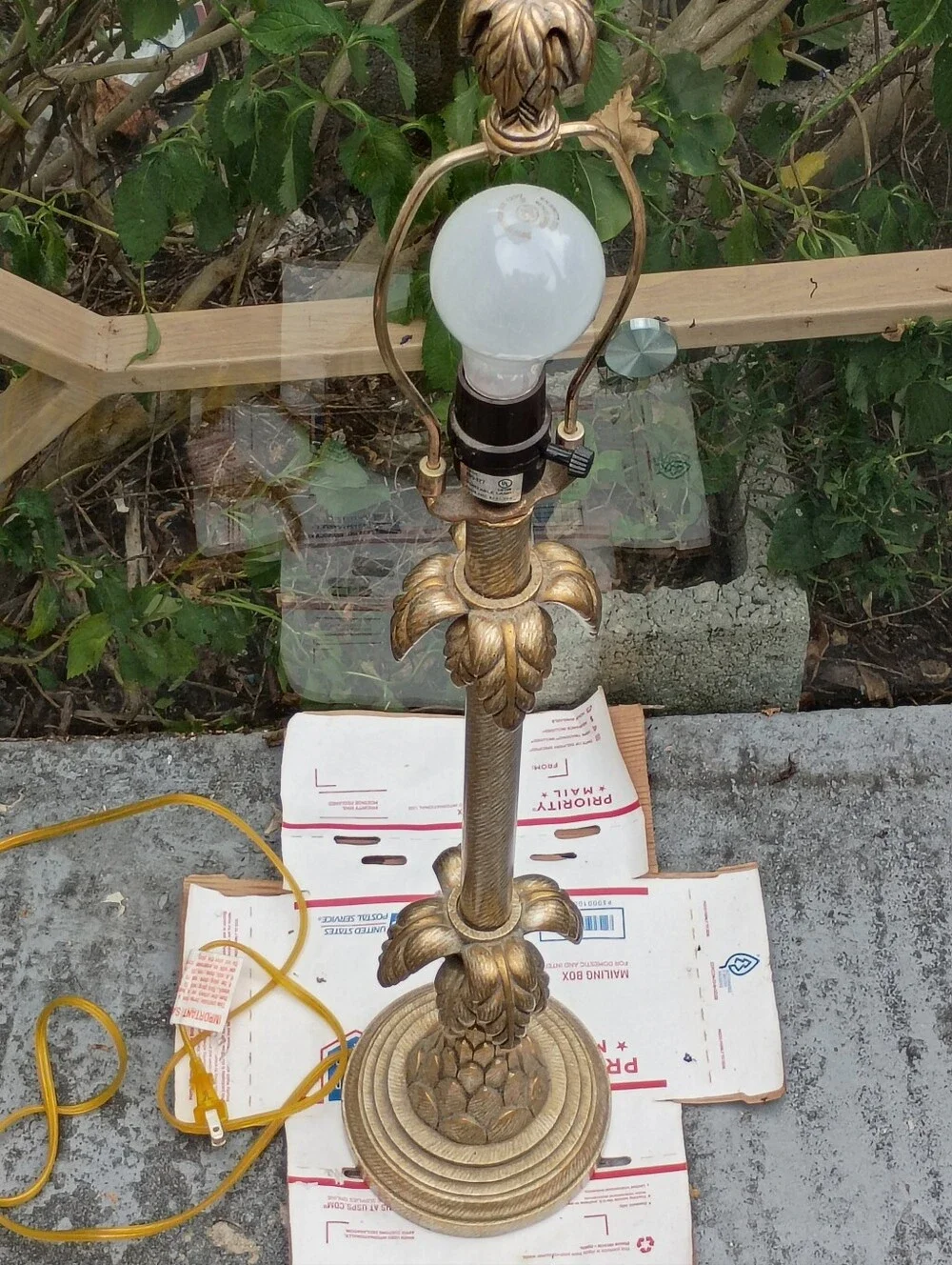 Elegant Cream Fabric Table Lamp with Ornate Gold Base - Home Accents